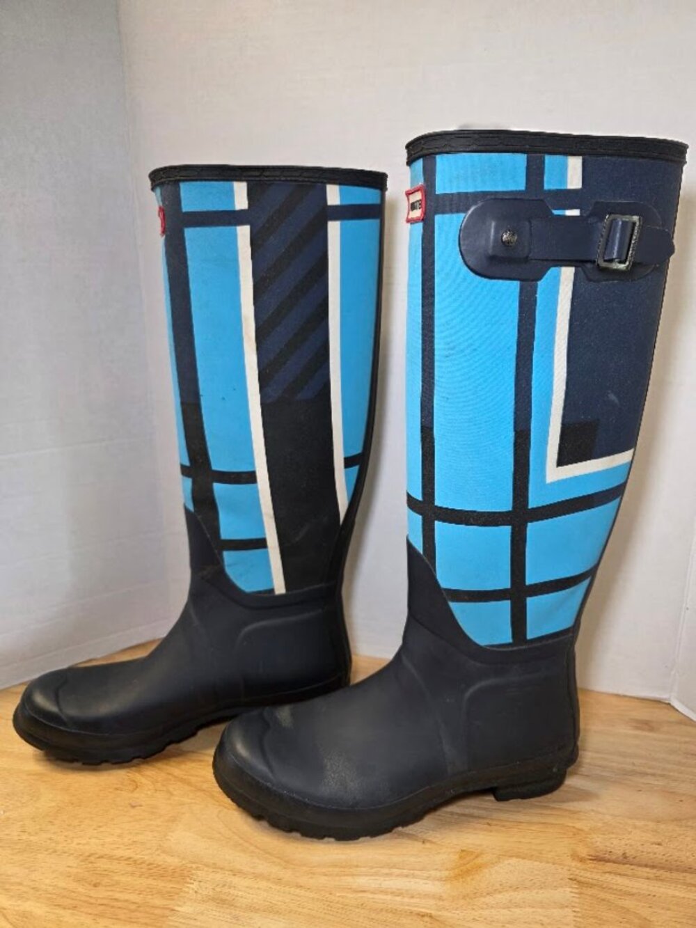Hunter Tall Wellington Rain Boots 8.5